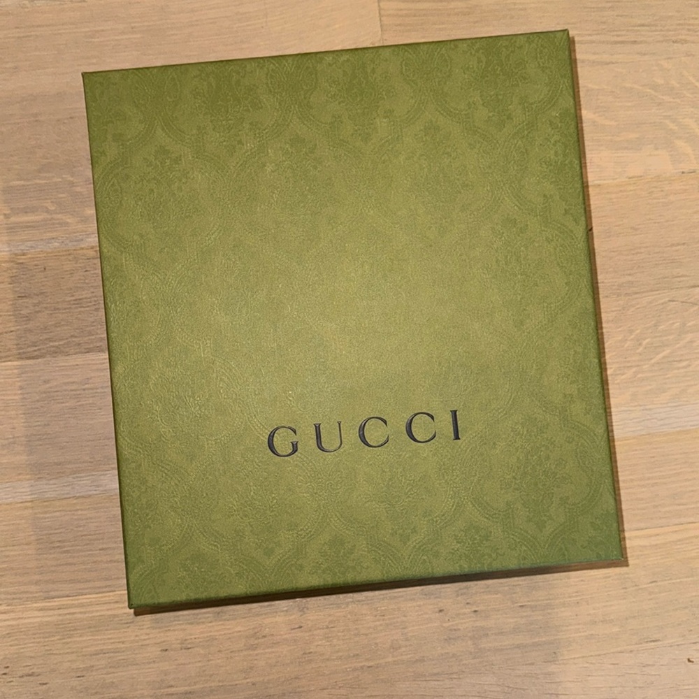 Green Gucci box
